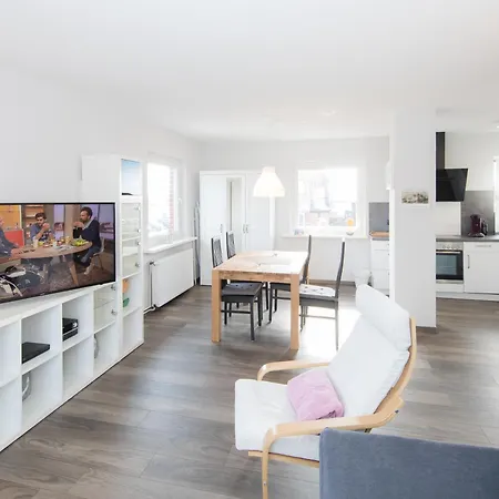 City-marina Cuxhaven, Oberdeck Apartmán *
